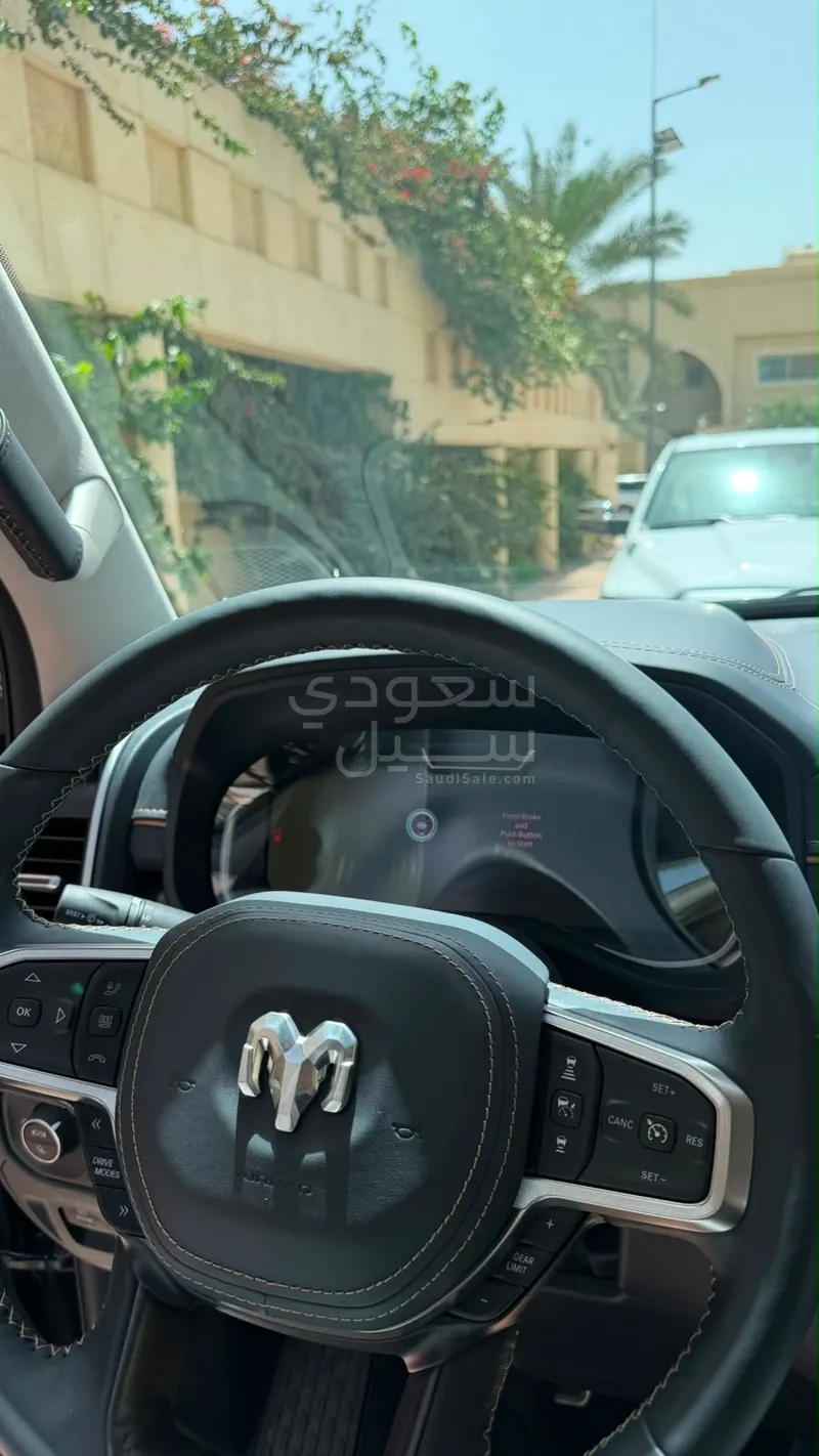 2025 دودج رام تنجستين