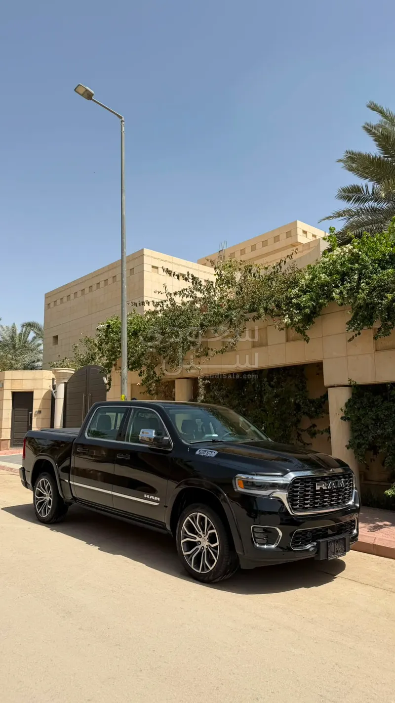 2025 دودج رام تنجستين