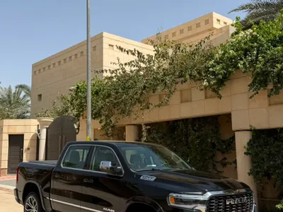 2025 دودج رام تنجستين