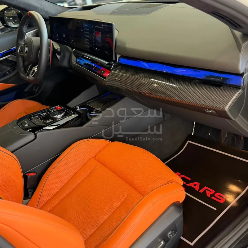 2025 بي ام دبليو الفئة ام إم 5