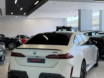 2025 بي ام دبليو الفئة ام إم 5
