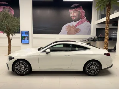 2025 مرسيدس - بنز سي إل إي 200