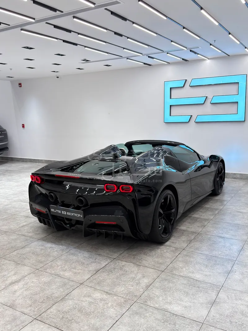 2024 فيراري سبايدر اس اف 90