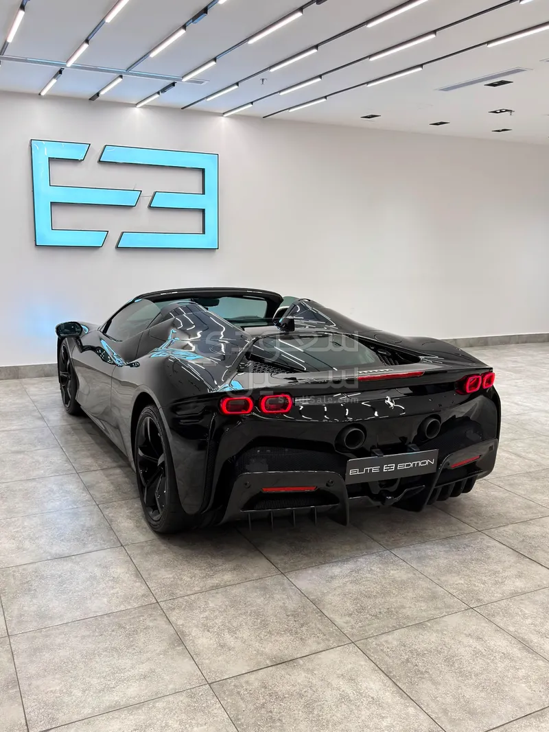 2024 فيراري سبايدر اس اف 90