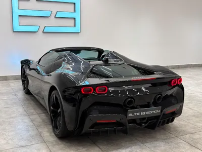 2024 فيراري سبايدر اس اف 90
