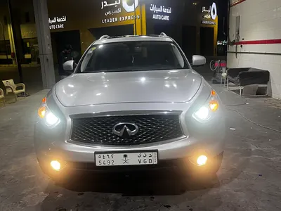 2018 انفينيتي كيو اكس 70