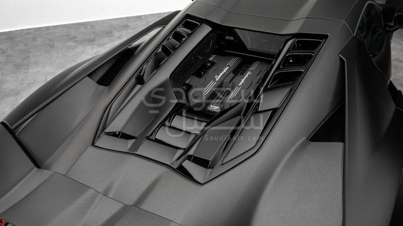 2025 Lamborghini Revuelto