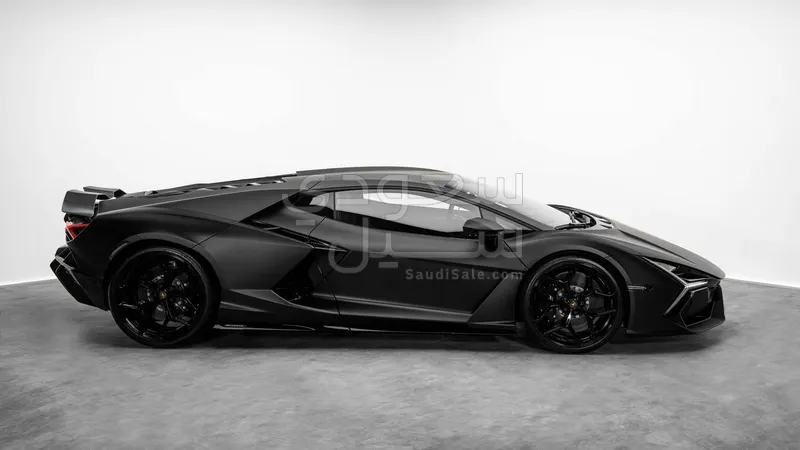 2025 Lamborghini Revuelto