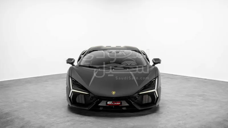 2025 Lamborghini Revuelto