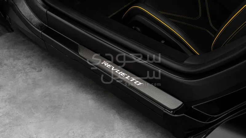 2025 Lamborghini Revuelto