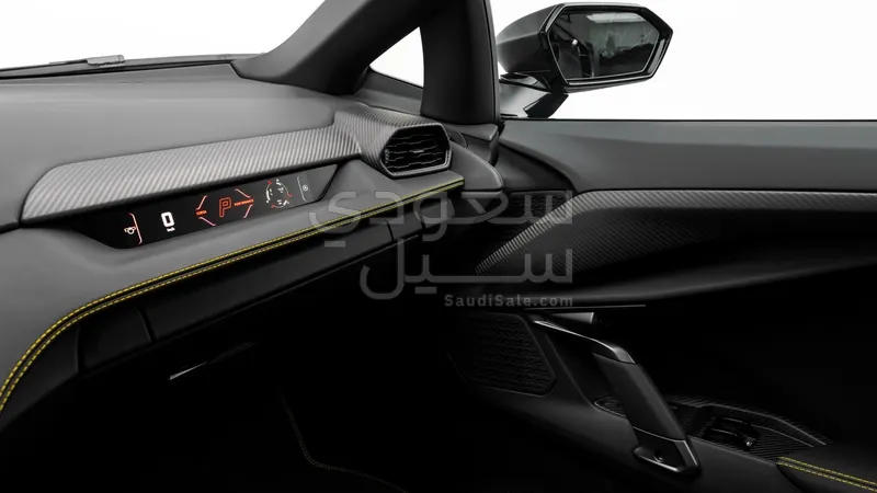 2025 Lamborghini Revuelto