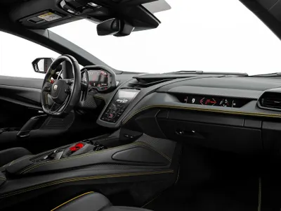2025 Lamborghini Revuelto