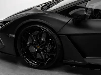 2025 Lamborghini Revuelto