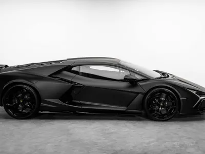 2025 Lamborghini Revuelto