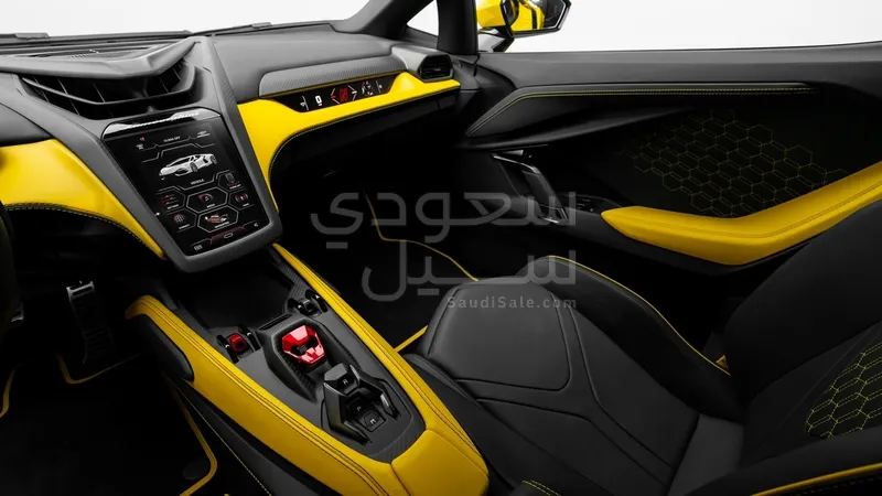 2024 Lamborghini Revuelto