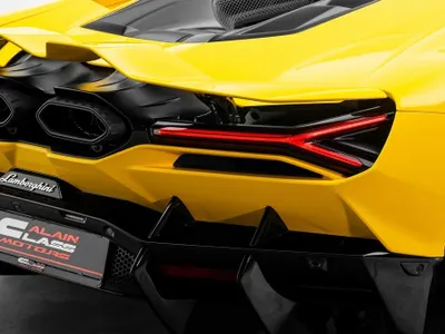 2024 Lamborghini Revuelto