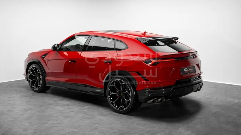 2024 Lamborghini URUS Performante