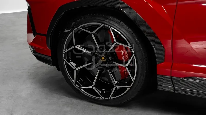 2024 Lamborghini URUS Performante