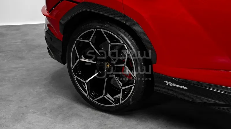 2024 Lamborghini URUS Performante