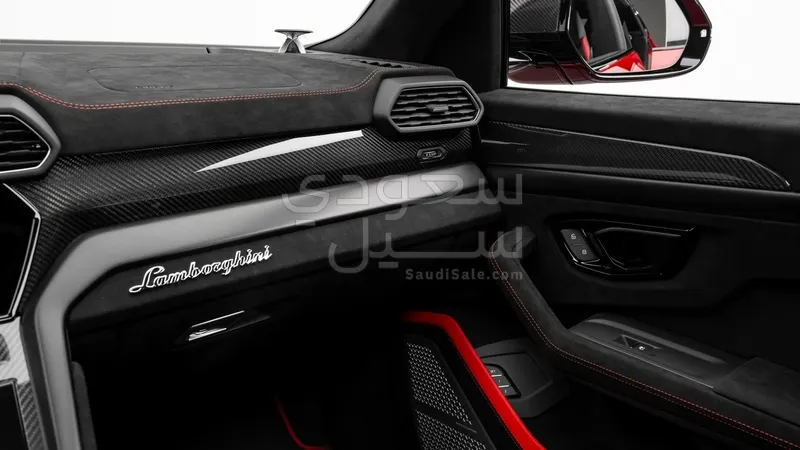 2024 Lamborghini URUS Performante