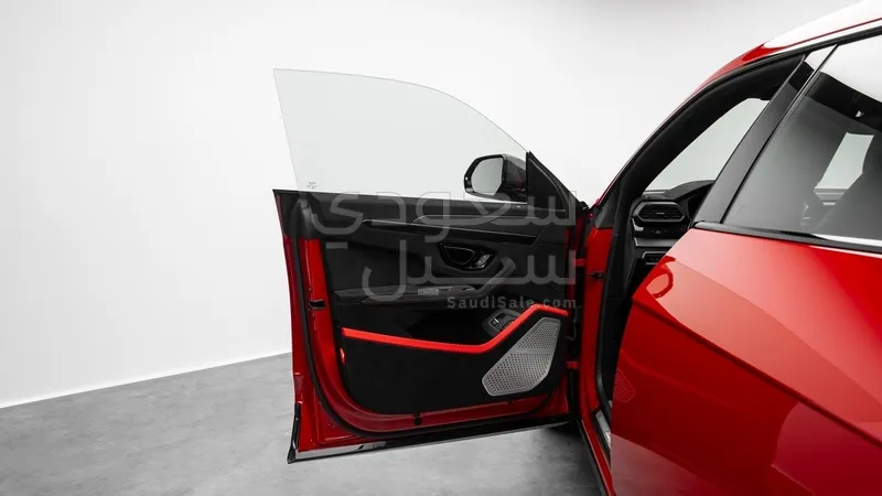 2024 Lamborghini URUS Performante