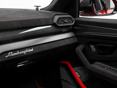 2024 Lamborghini URUS Performante