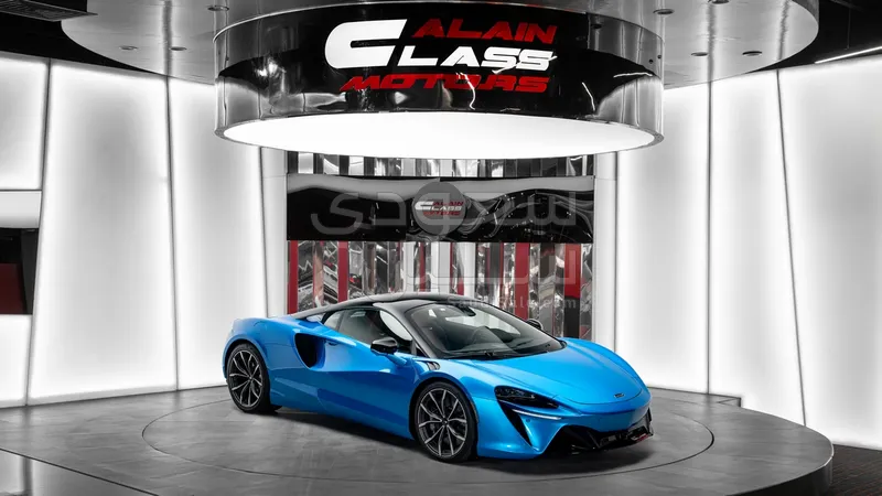 2023 McLaren Artura