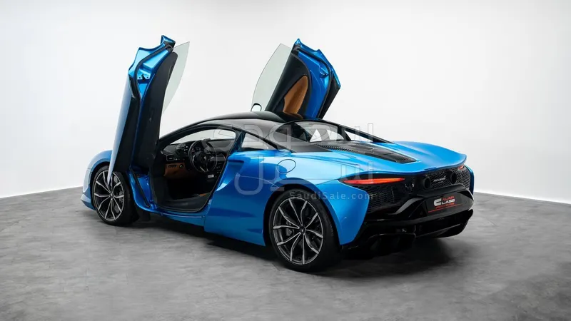 2023 McLaren Artura