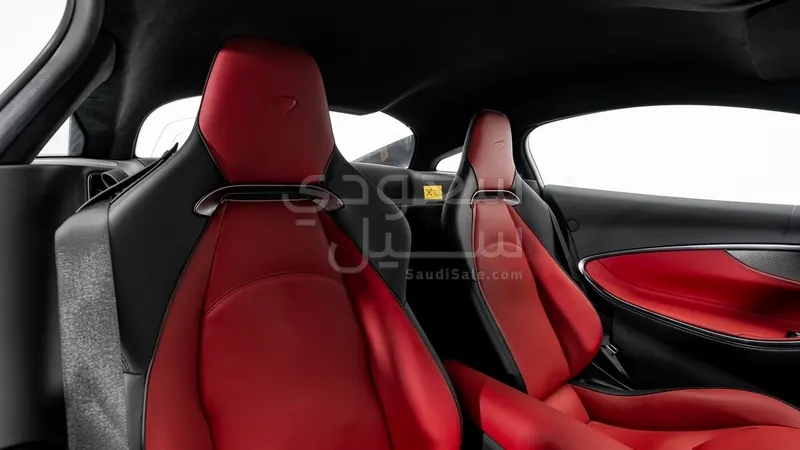 2024 McLaren Artura