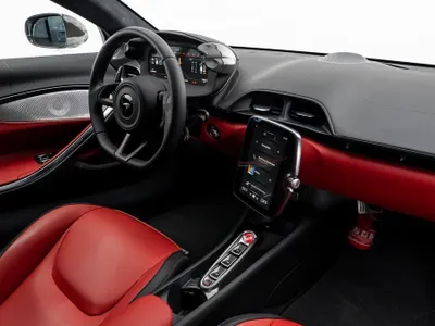 2024 McLaren Artura