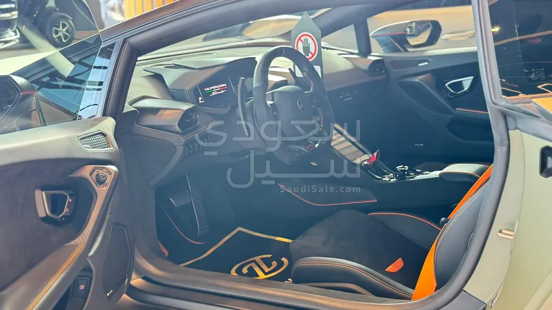 2024 لمبرجيني هوراكان استيراتو