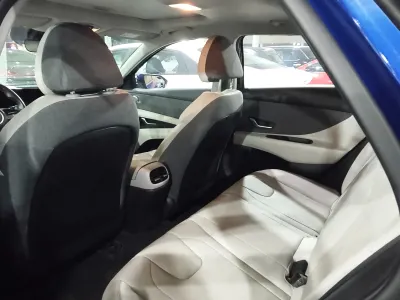 2021 هيونداي النترا