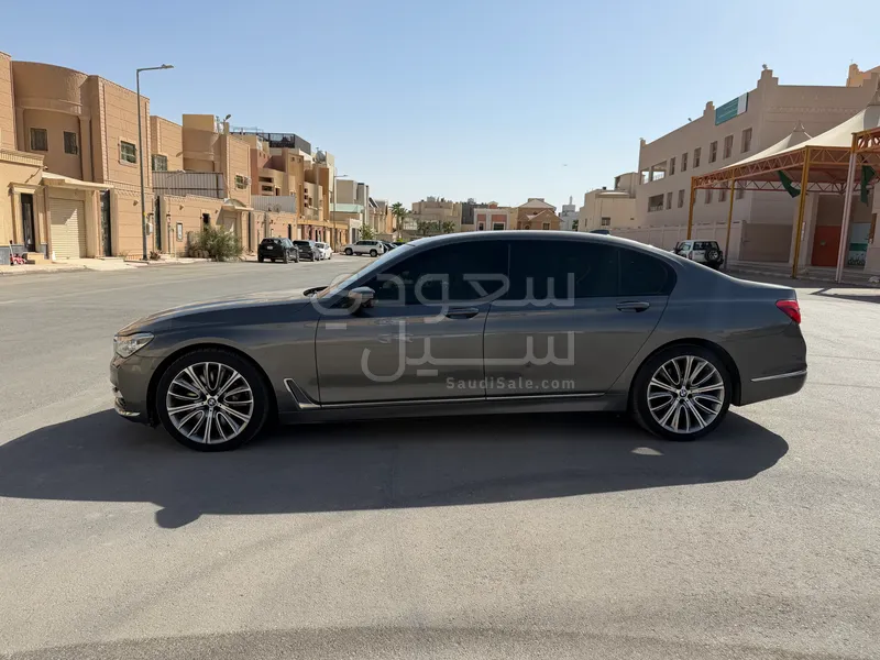 2016 بي ام دبليو الفئة السابعة 750 إل أي