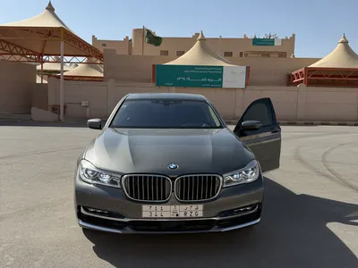 2016 بي ام دبليو الفئة السابعة 750 إل أي