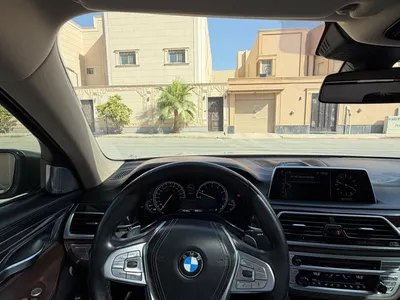 2016 بي ام دبليو الفئة السابعة 750 إل أي