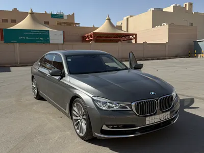 2016 بي ام دبليو الفئة السابعة 750 إل أي