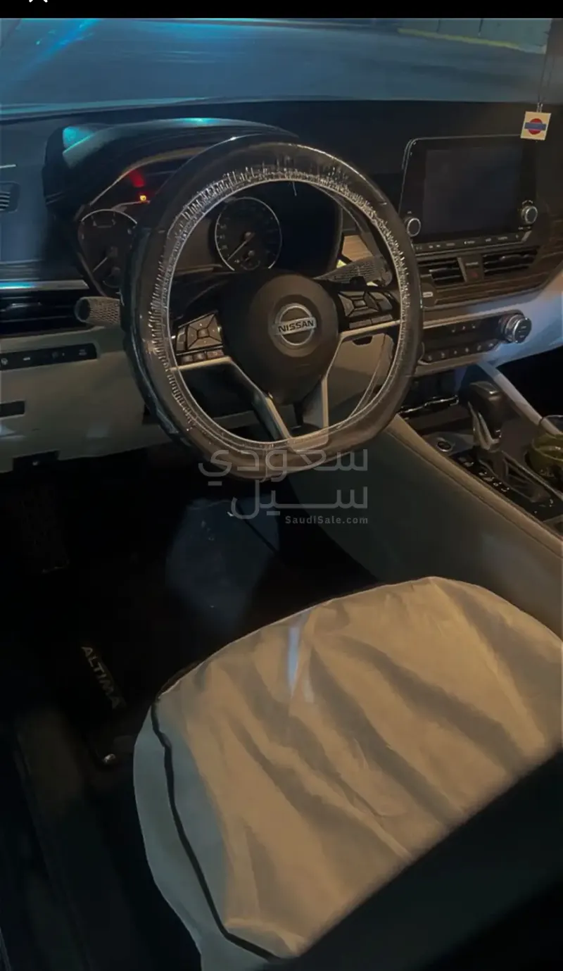 2022 نيسان التيما
