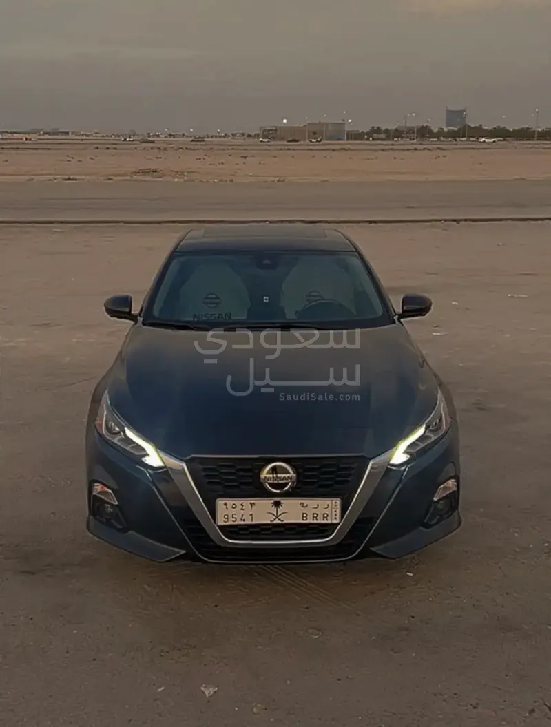 2022 نيسان التيما