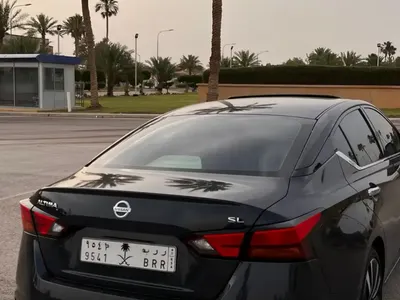 2022 نيسان التيما
