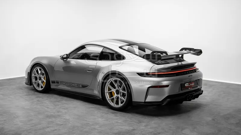 2025 بورش 911 جي تي 3