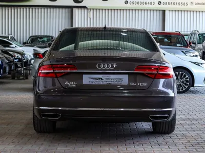2015 اودي اي 8 ال 50 تي اف اس اي