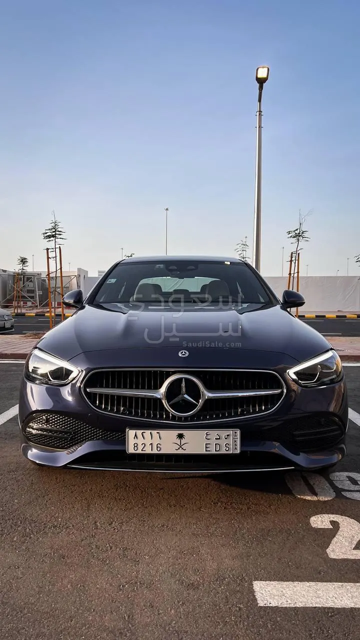 2025 مرسيدس - بنز سي 200