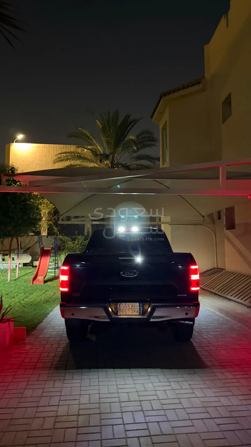 2019 فورد اف 150 لاريات
