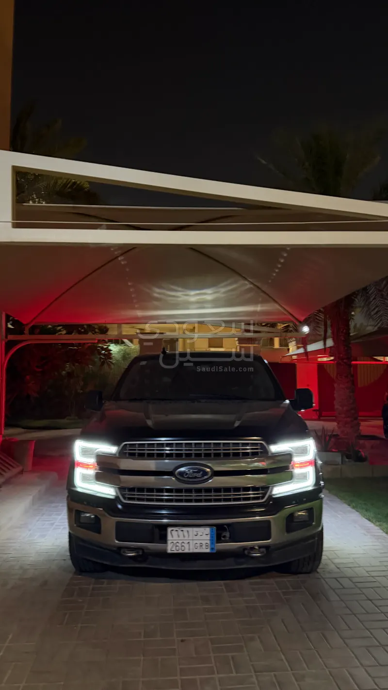 2019 فورد اف 150 لاريات
