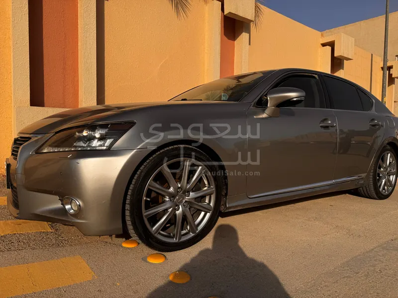 2015 لكزس جي إس 450إتش