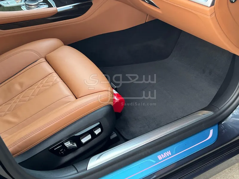 2019 بي ام دبليو الفئة السابعة 740 إل أي