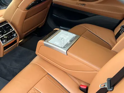 2019 بي ام دبليو الفئة السابعة 740 إل أي