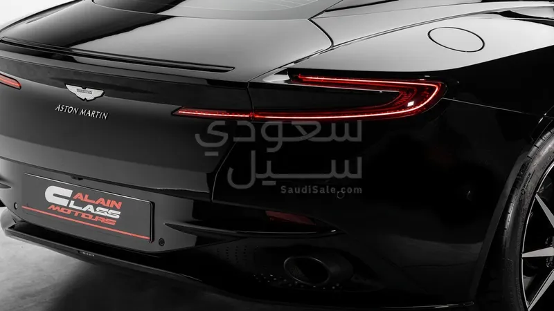 2020 استون مارتن دي بي 11