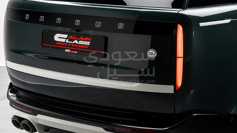 2024 لاند روفر رينج روفر اس في اوتوبيوغرافي