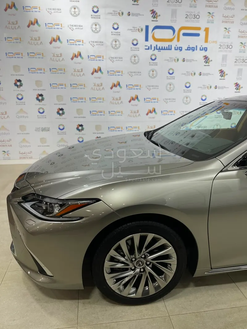 2025 لكزس إي إس 350 دي دي